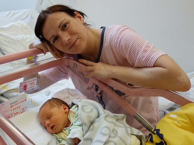 Laura Jandejsková se rodičům Markétě a Pavlovi Jandejskovým narodila 17. května 2019 v 17 hodin a 13 minut, vážila 2940 gramů a měřila 48 centimetrů. Doma v Brzoticích má sestřičky Nikolku (4) a Izabelku (15 měsíců).