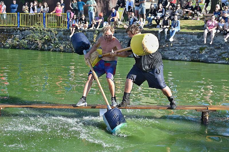 Water cup - přejezd přes rybník v Řimovicích.