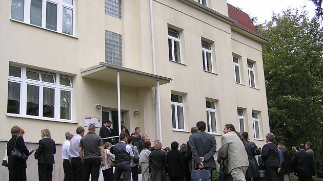 V říjnu 2006 bylo v choceradské léčebně slavnostně otevřené rehabilitační centrum, které po roce pro nezájem klientů skončilo.