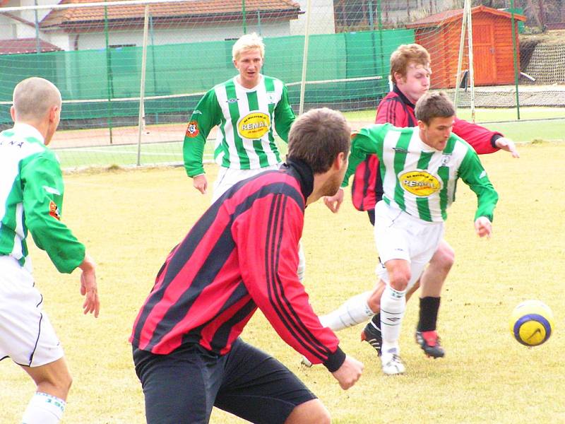 Vlašimský Lukáš Vebr v obranném zákroku