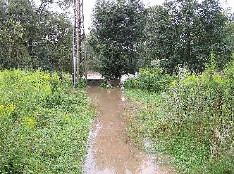 Povodně ve Lštění, Čerčanech, Čtyřkolech, Nespekách, Poříčí nad Sázavou a Zlenicích.