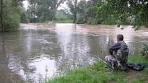 Povodně ve Lštění, Čerčanech, Čtyřkolech, Nespekách, Poříčí nad Sázavou a Zlenicích.