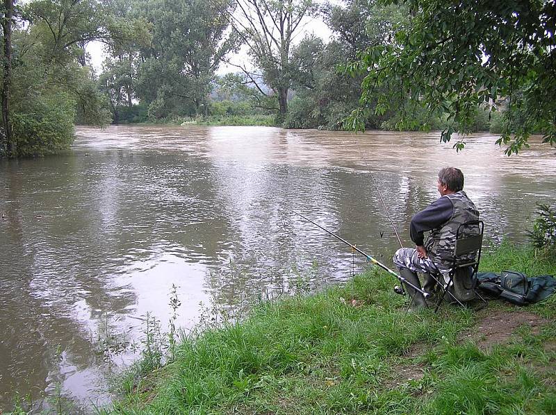 Povodně ve Lštění, Čerčanech, Čtyřkolech, Nespekách, Poříčí nad Sázavou a Zlenicích.