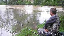 Povodně ve Lštění, Čerčanech, Čtyřkolech, Nespekách, Poříčí nad Sázavou a Zlenicích.