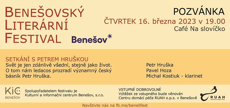 Pozvánka na setkání s básníkem Petrem Hruškou v Café Na slovíčko v rámci Benešovského literárního festivalu.