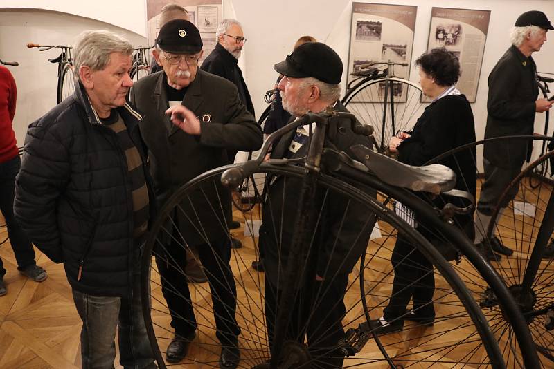 Berounské muzeum otevřelo výstavu, která je věnována vývoji a historii kol.