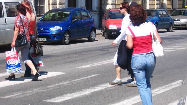 Propojení vlakového a autobusového nádraží existuje jen jako záměr. Čeká se na otevřená vrátka k penězům z unie