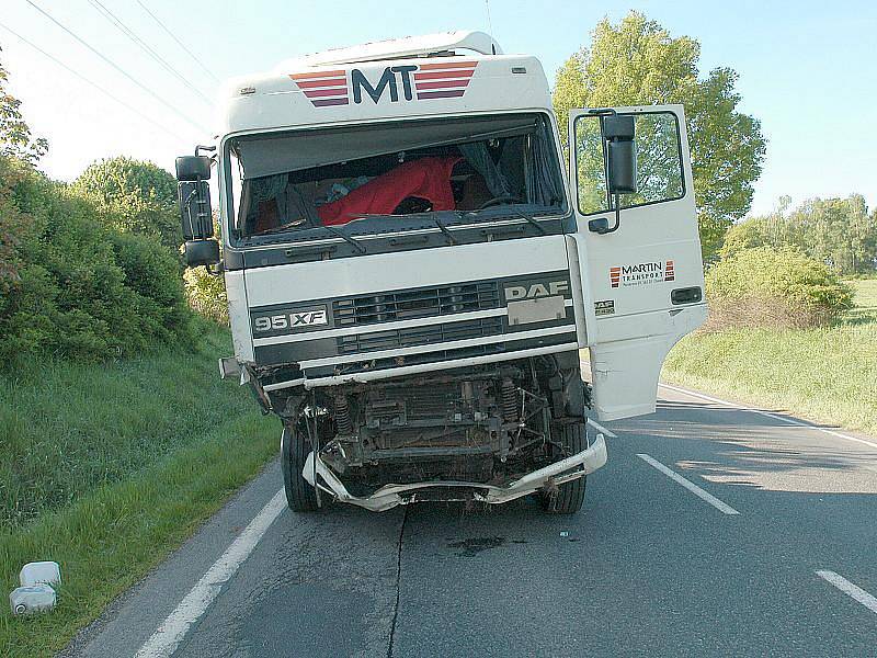 Dopravní nehody u Benešova. 