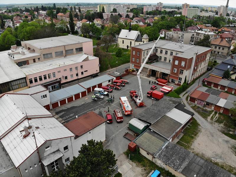 K oslavě svátku svého patrona, sv. Floriána, hasiči připravili dny otevřených vrat.