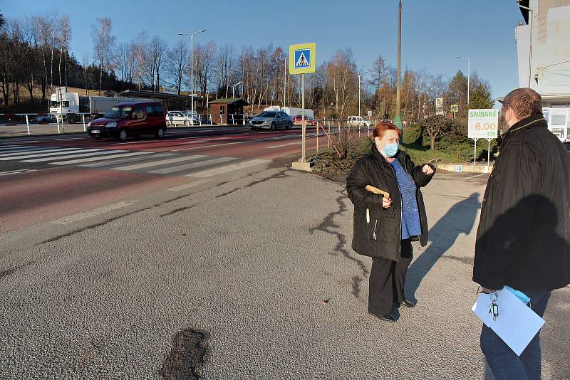 Miličínem projede po silnici I/3 za den na 17 tisíc vozidel. Za minutu to je více než jedenáct aut, což odpovídá frekvenci jednoho vozidla každých zhruba pět vteřin.