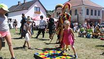 Stánky, lidová řemesla i spousty zábavy pro děti nabídl středověký jarmark v Českém Šternberku.