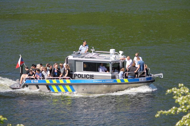 Velké cvičení složek IZS složek Středočeského kraje se konalo ve čtvrtek 18. května v Měříně na Slapské přehradě.