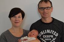 Jakub se narodil manželům Děkanovským ve středu 30. ledna 2019 ve 4.33 hodin. Po porodu vážil 3740 gramů a měřil 52 centimetrů. S rodiči a sestrami Adélkou a Kristýnkou bydlí ve Lhotě Bubeneč.