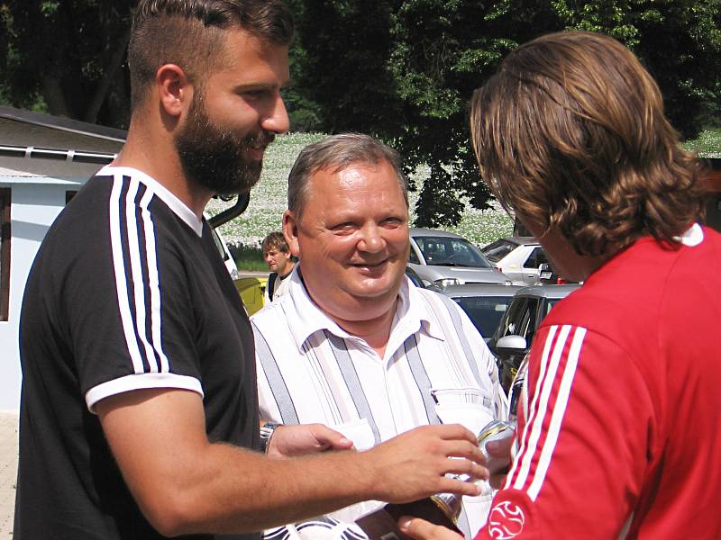 Finále okresního poháru: Nespeky B - Chotýšany 5:3. 