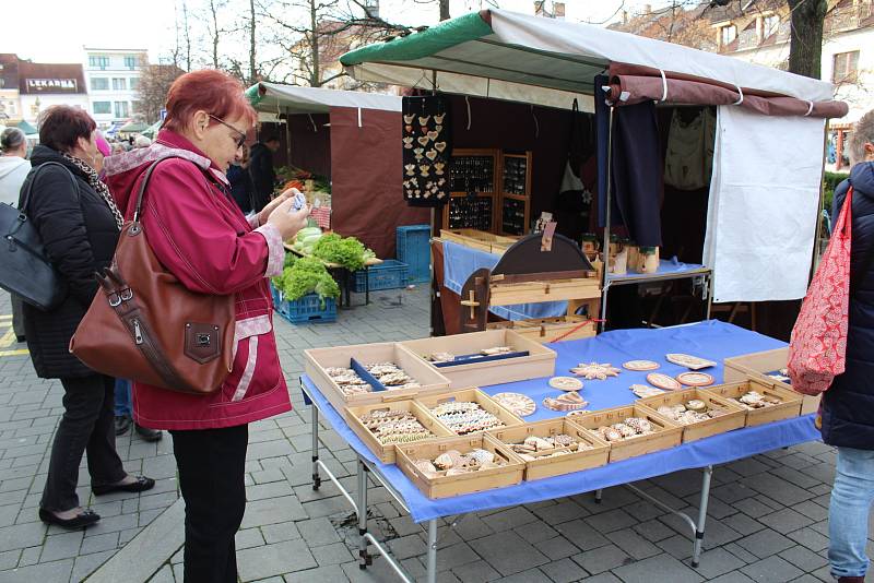 Na Masarykově náměstí se konal předposlední letošní trh.
