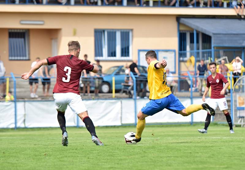 FORTUNA:ČFL a svátek v Benešově, který hostil béčko Sparty. Prohrál na penalty.