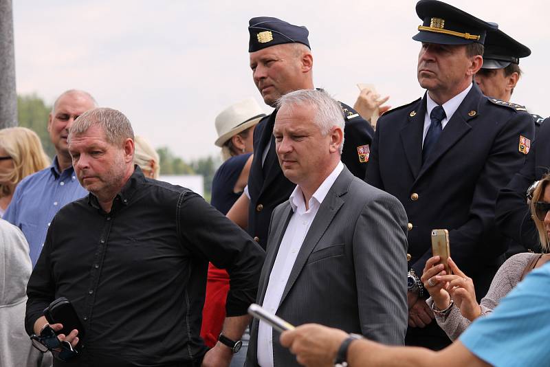 Příslušníci Aktivních záloh AČR nacvičovali na přehradě Švihov na Želivce ochranu strategických objektů.