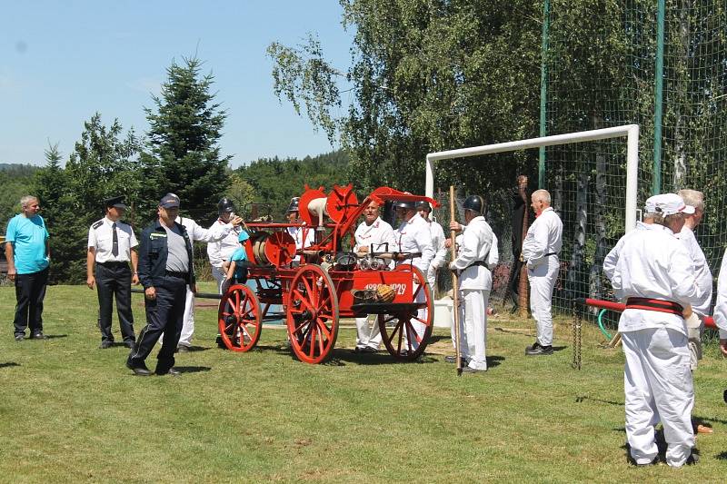 Oslavy sto čtyřiceti let Sboru dobrovolných hasičů Kamberk.