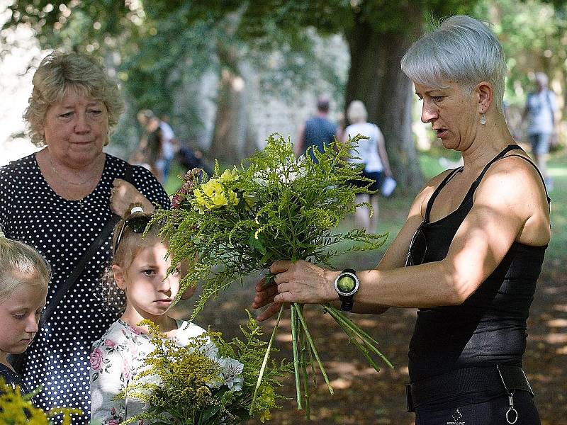 Z Květinového dne v areálu kláštera v Sázavě.