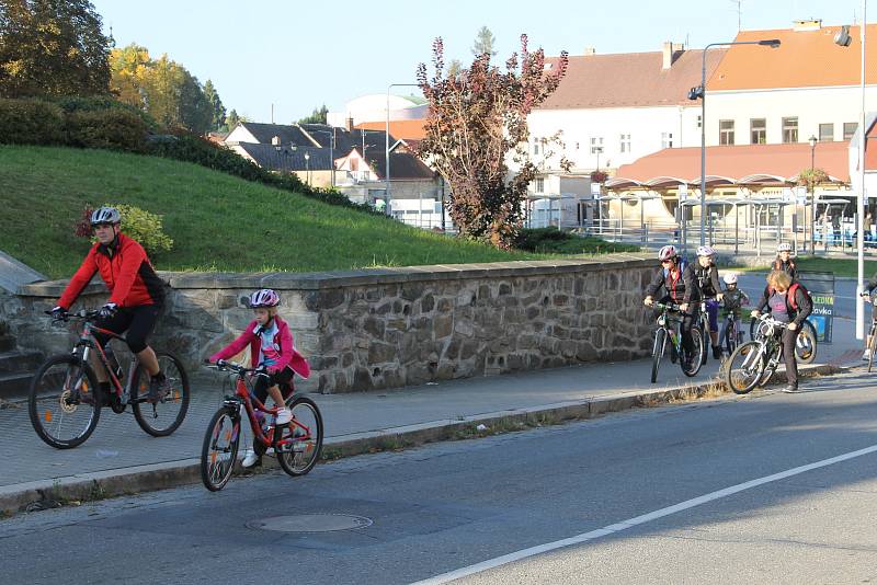 Ve Voticích se konal další, tentokrát podzimní výlet cyklistů do okolí.