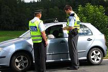 Na kontrole řidičů se podílí městští strážníci a obvodní policisté.