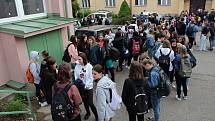 Z prvního vyučovacího dne studentů Střední zemědělské školy v Benešově po rozvolnění koronavirových opatření.