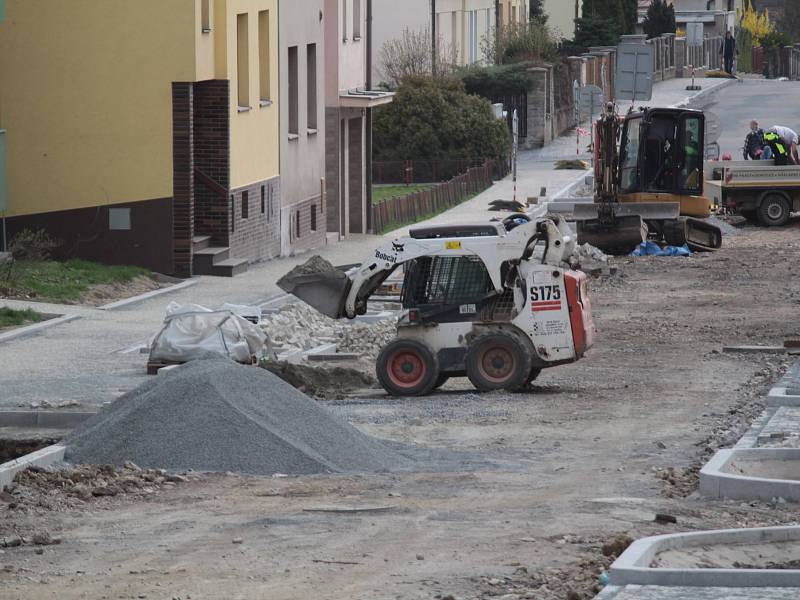 Rekonstrukce Zapovy ulice v Benešově v pátek 5. dubna 2019.