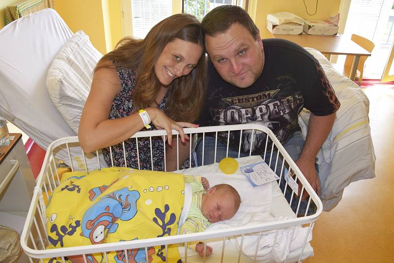 Manželům Janě a Jiřímu Květenským ze Čtyřkol se 18. července  v 18.26 narodil syn Jiří. Při narození v benešovské nemocnici malý Jiřík vážil 4 050 gramů a měřil 54 centimetrů. 