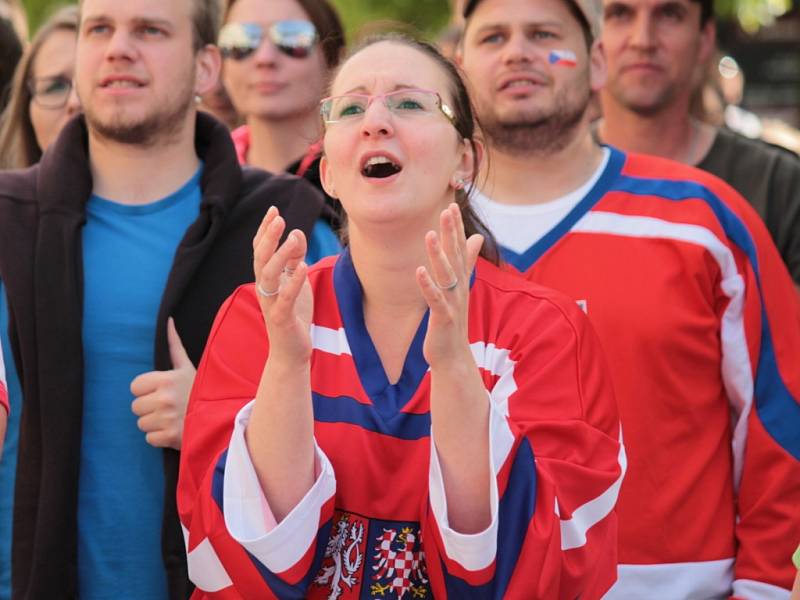Hokejisté Kanady porazili Českou republiku 2:0.