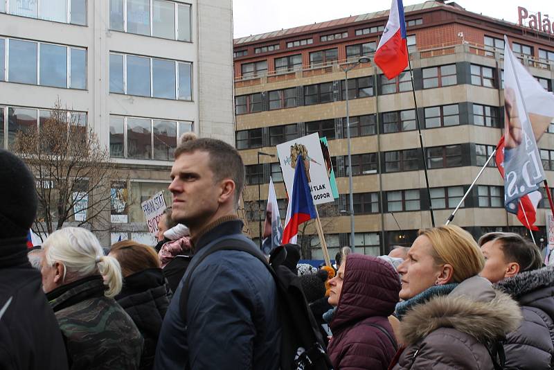 Demonstrace na Václavském náměstí v Praze 9. ledna 2022.