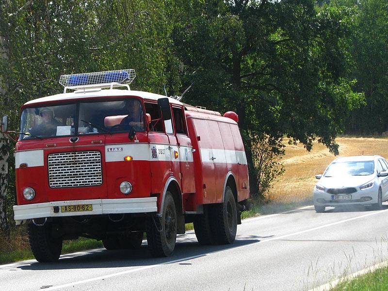 Likvidace požáru lesa u Voračic v úterý 4. srpna po 15. hodině.