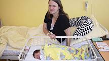 Manželům Alexandře a Janovi Mikolášovým se v pondělí 1. května v 1.17 narodila holčička Ella Mikolášová. Při narození malá dívenka vážila 3 070 gramů a měřila 48 centimetrů. Jejím prvním domovem po opuštění benešovské porodnice bude obec Všestary.