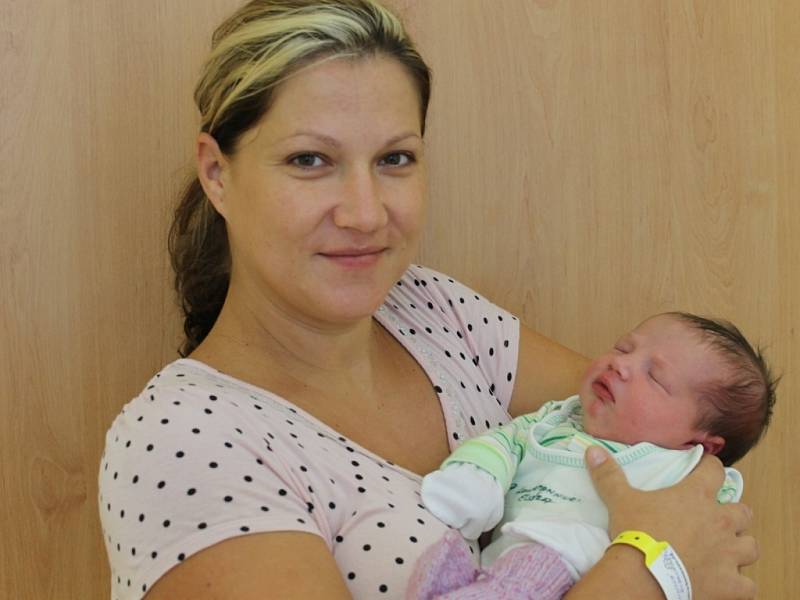 Jmenuje se Eliška a od 24. září 2.17  je dcerou Zuzany a Pavla Lauermannových z Dobříčkova. Na 4,11 kg vážící a 51 cm měřící slečnu se už těší její sedmiletá sestřička Kristýna.