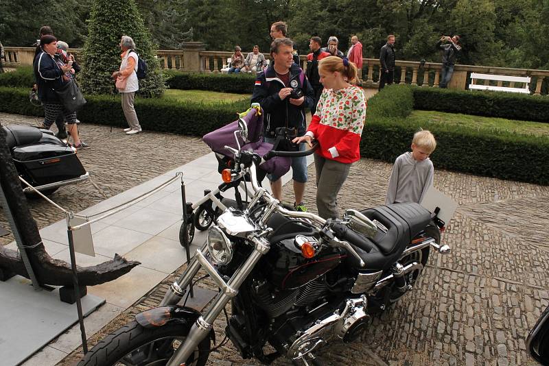 Motocykly Harley - Davidson na Konopišti.