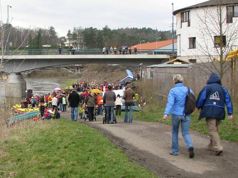 Odemykání Sázavy 2010. 