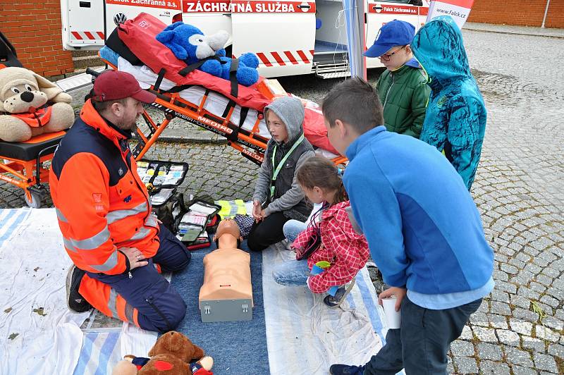 ORL mobilní ordinaci v sanitním voze navštívilo více jak třicet pacientů.