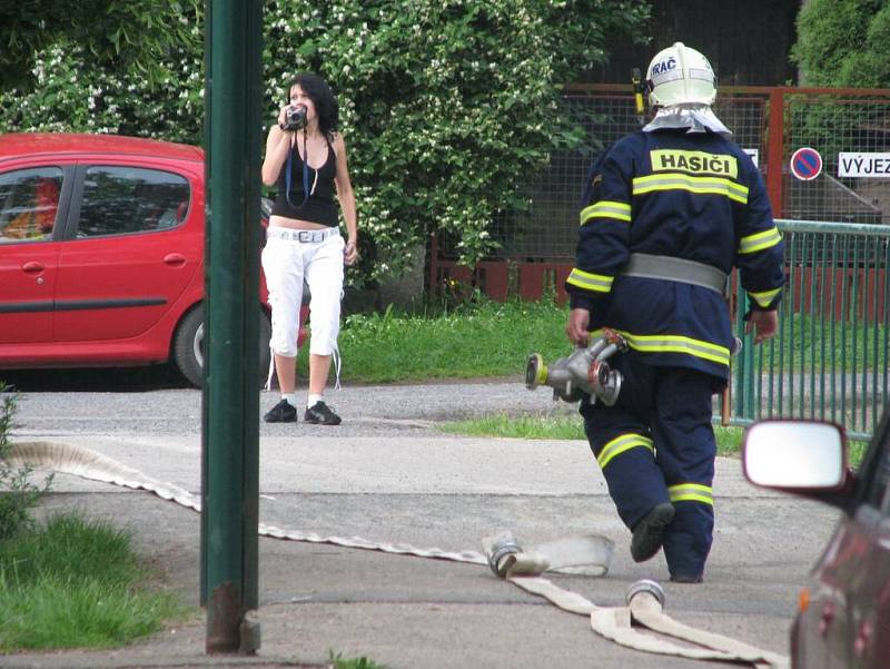 Při evakuaci nedošlo k žádným neplánovaným událostem, všechny děti na volný prostor dorazily vpořádku. Naštěstí šlo pouze o cvičení