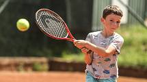 Tenis je komplexní sport, říká trenér František Sysel. Je potřeba mít jak vytrvalost, tak i výbušnost. Tenisté jsou v podstatě atleti.