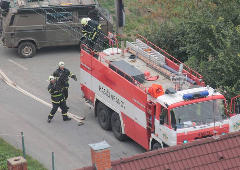 Hasičské taktické cvičení na hradu Český Šternberk.