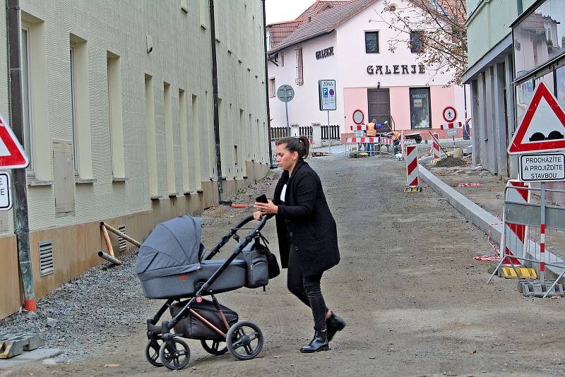 Rekonstrukce ulice Na Karlově v Benešově.