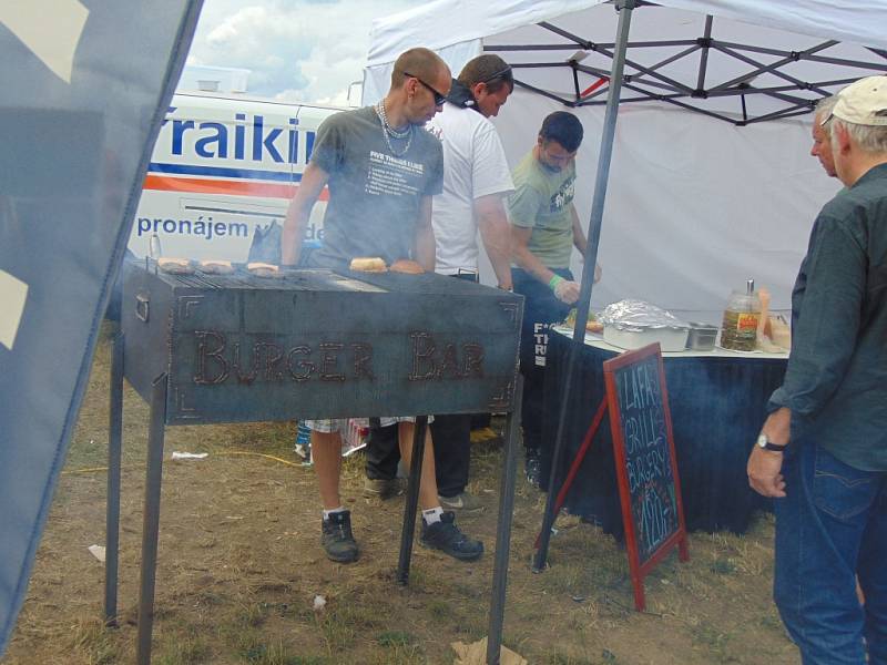 Mistrovství autokrosu oživilo poříčskou Homolku.