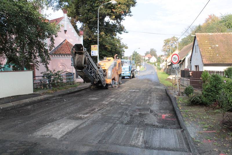 Rekonstrukce a uzavírka silnice II/112 v Domašíně.