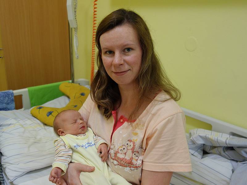Barbora Bělíková se rodičům Ludmile Žákové a Petru Bělíkovi narodila 21. ledna 2020 ve 14.18 hodin v benešovské nemocnici, vážila 3420 gramů. Doma ve Zruči nad Sázavou má brášku Martínka (2,5).