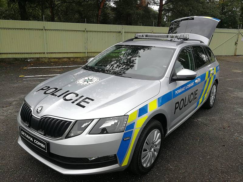 Z představení nových policejních vozidel Škoda Octavia combi.