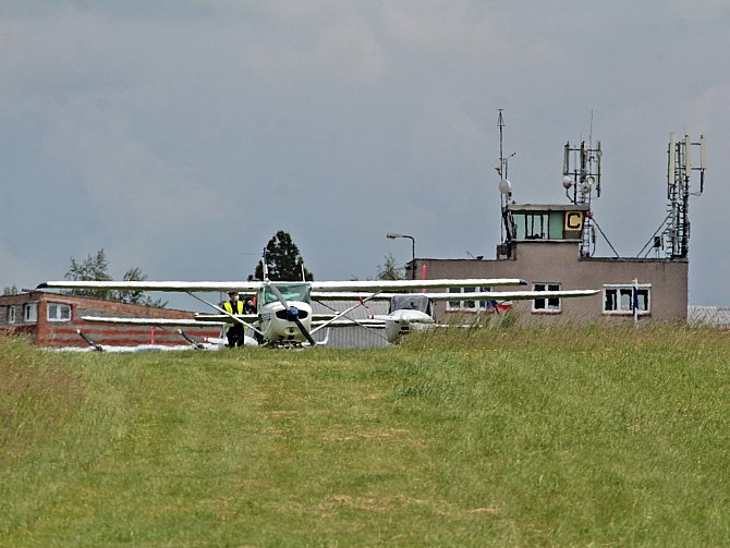 Letiště Benešov u Nesvačil nedaleko Bystřice.