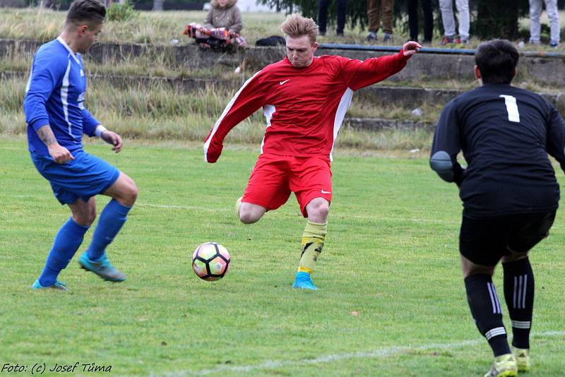 I. B třída: Zruč nad Sázavou - Týnec nad Sázavou 0:1. 