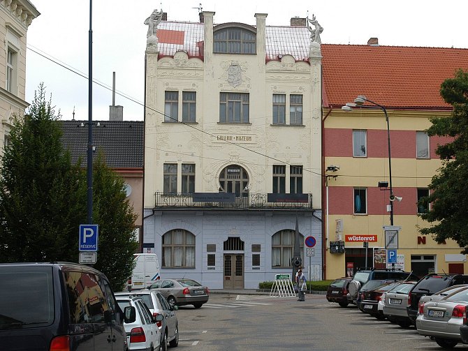 Muzeum v Benešově na Malém náměstí.