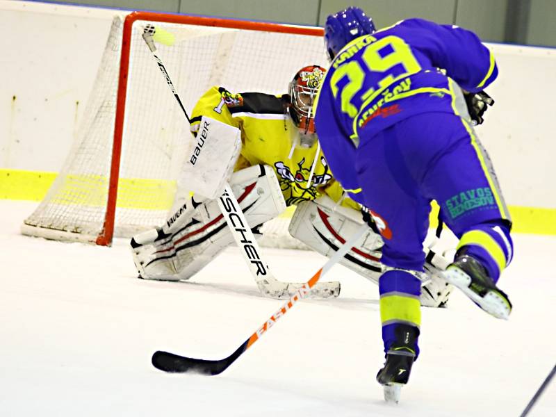 Krajská liga hokeje Kutná Hora - Benešov 1:7.