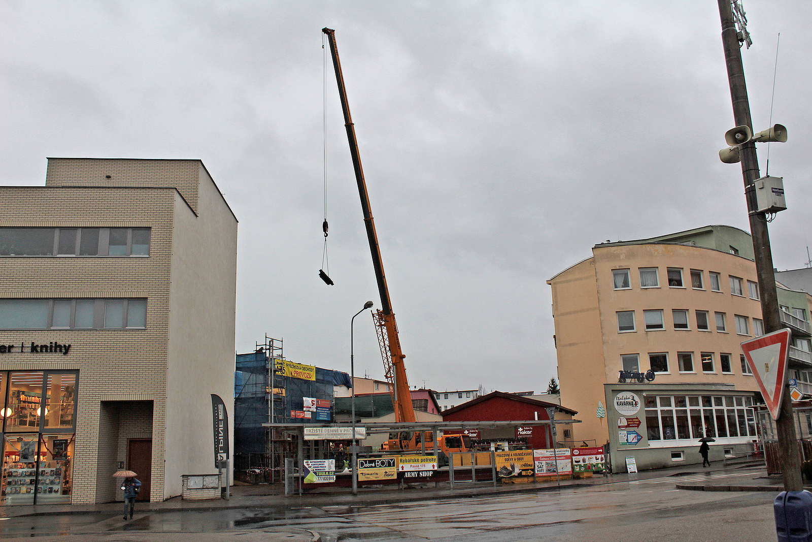 FOTO: Budování v centru Benešova se nezastavilo - Benešovský deník