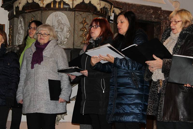 S pokračováním Tříkrálové sbírky byl spojen koncert v benešovském kostele sv Anny v neděli 6. ledna 2019.